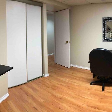 Basement Apartment In Richmond Hill Luaran gambar