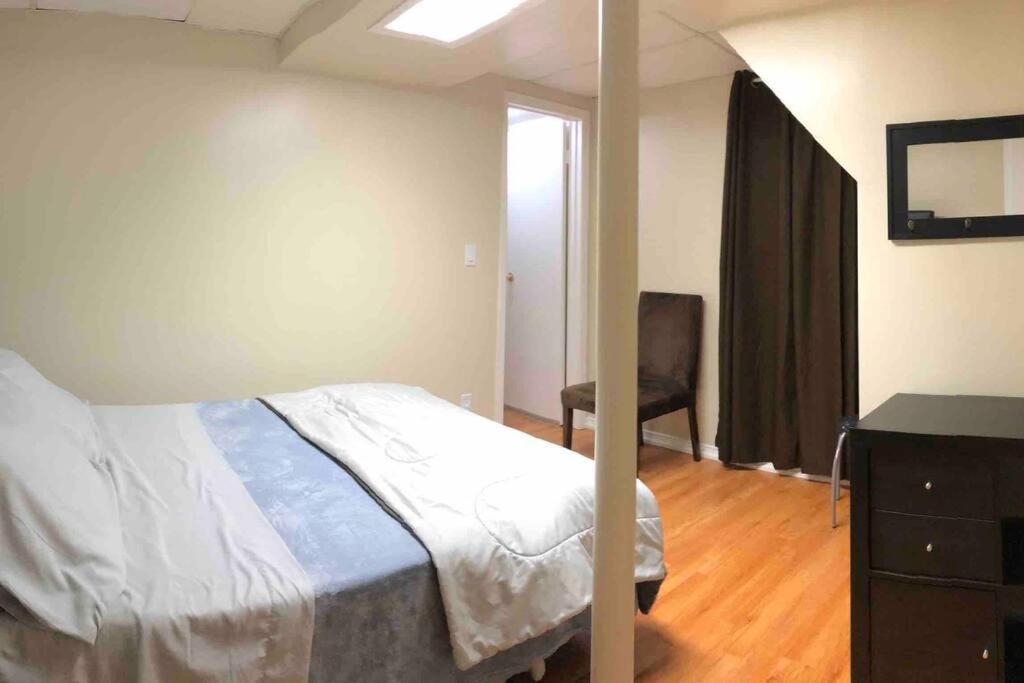 Basement Apartment In Richmond Hill Luaran gambar