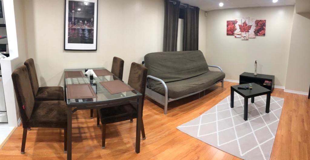 Basement Apartment In Richmond Hill Luaran gambar